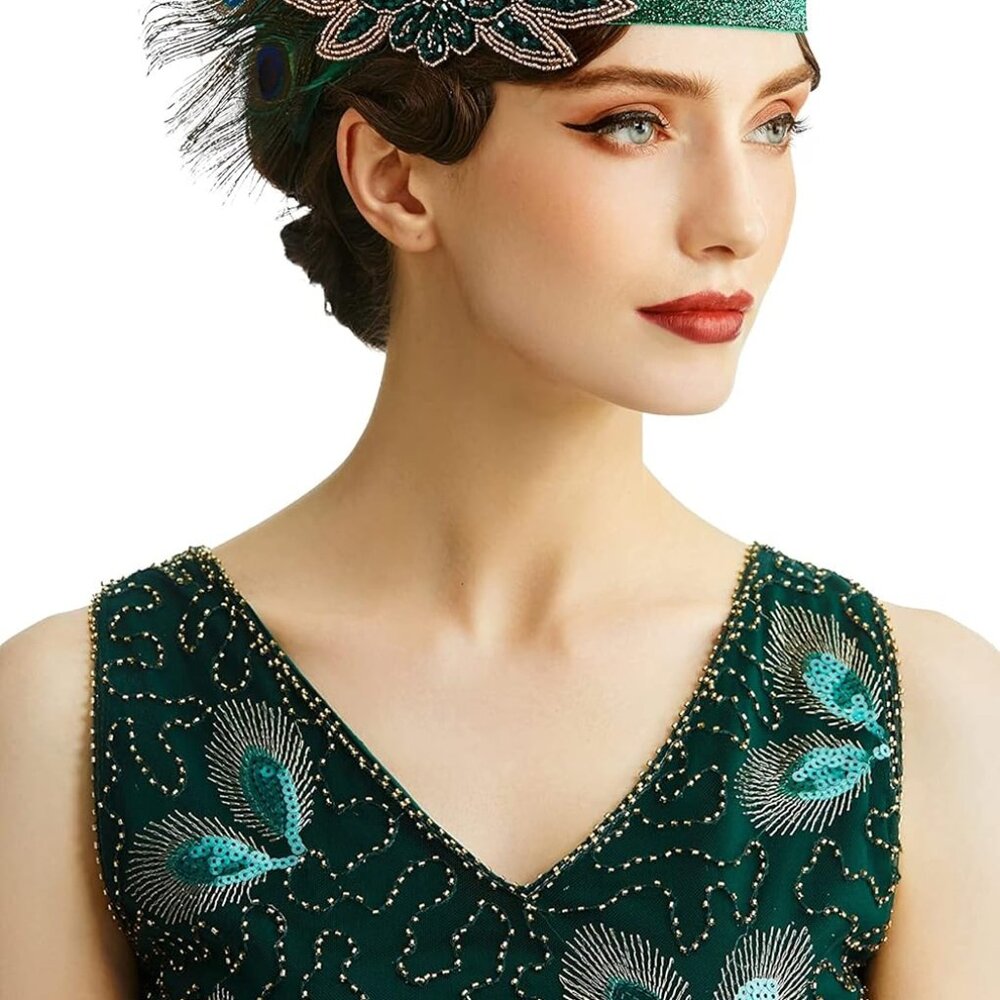 Elegant Emerald Feathered Fascinator